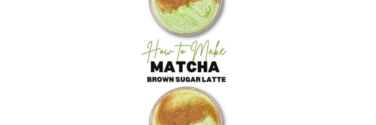 latte matcha z brązowym cukrem